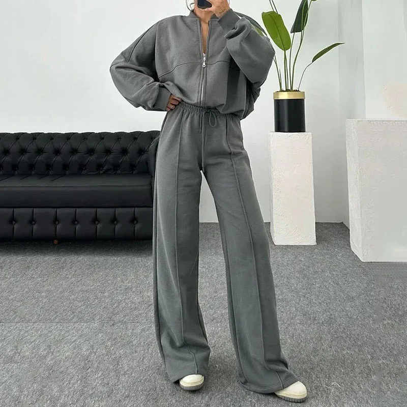 VICTORIA | Luxe Tracksuit