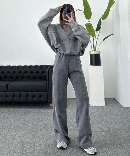 VICTORIA | Luxe Tracksuit